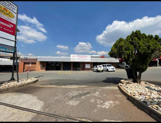 BUSINESS PROPERTY TO RENT IN DIE HOEWES